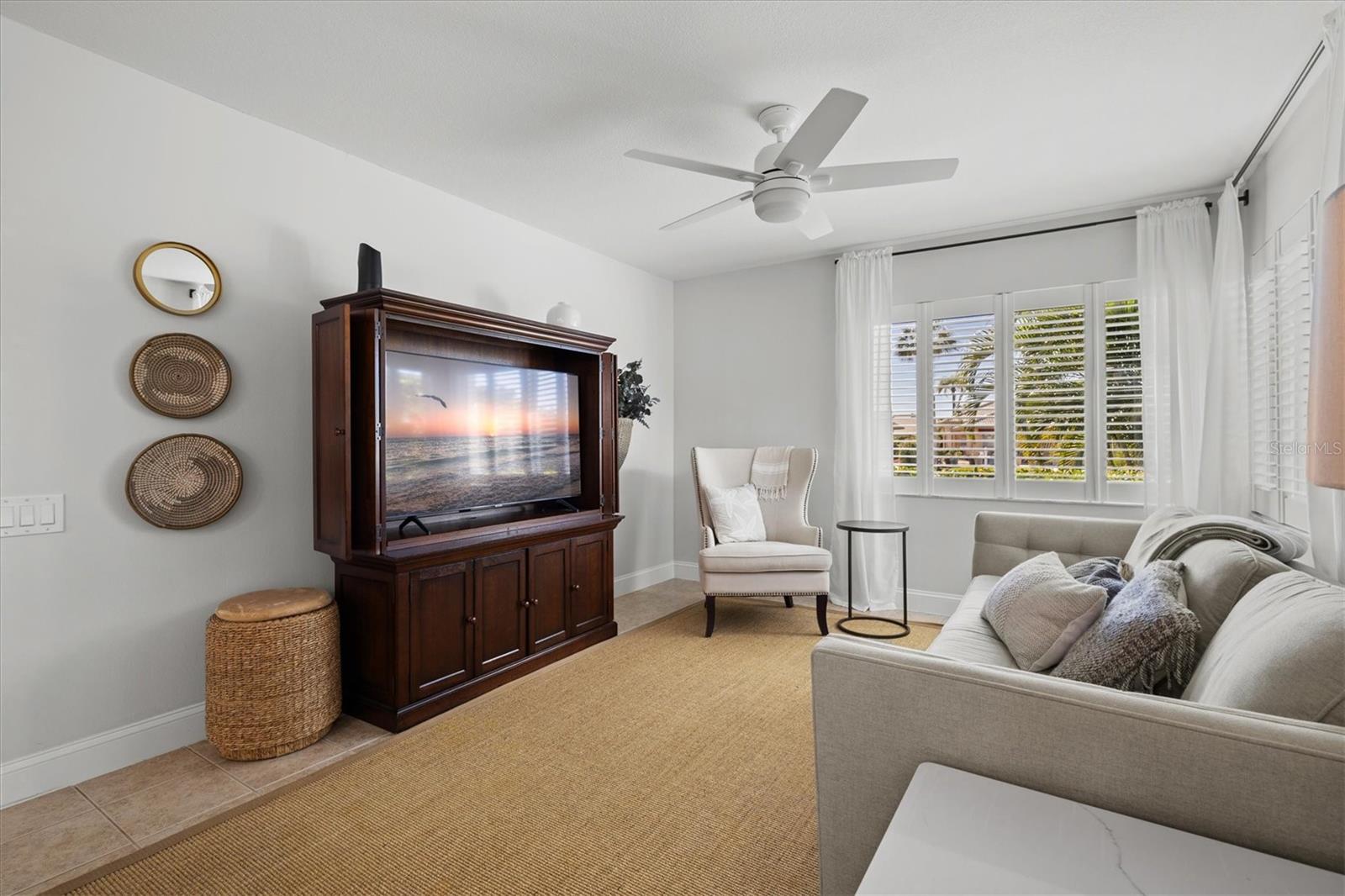 Image 25 of 92 For 4706 Dundee Drive