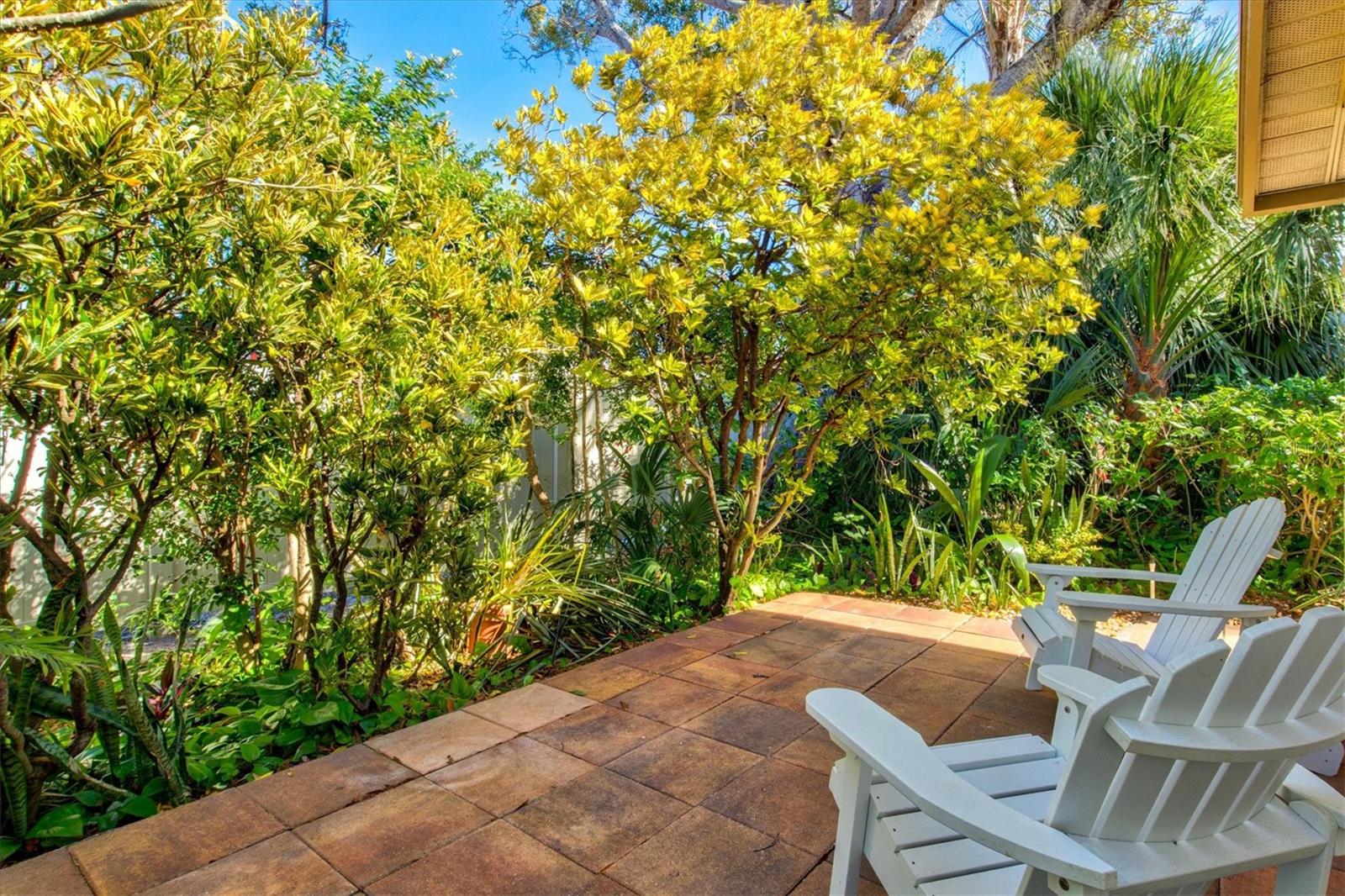 Image 43 of 92 For 4706 Dundee Drive