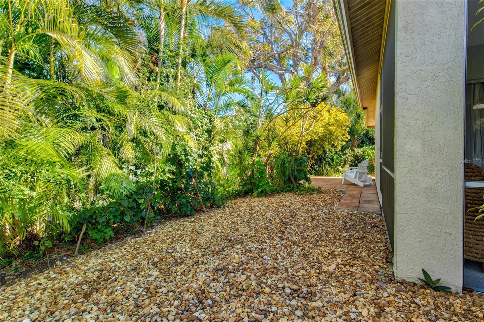 Image 46 of 92 For 4706 Dundee Drive