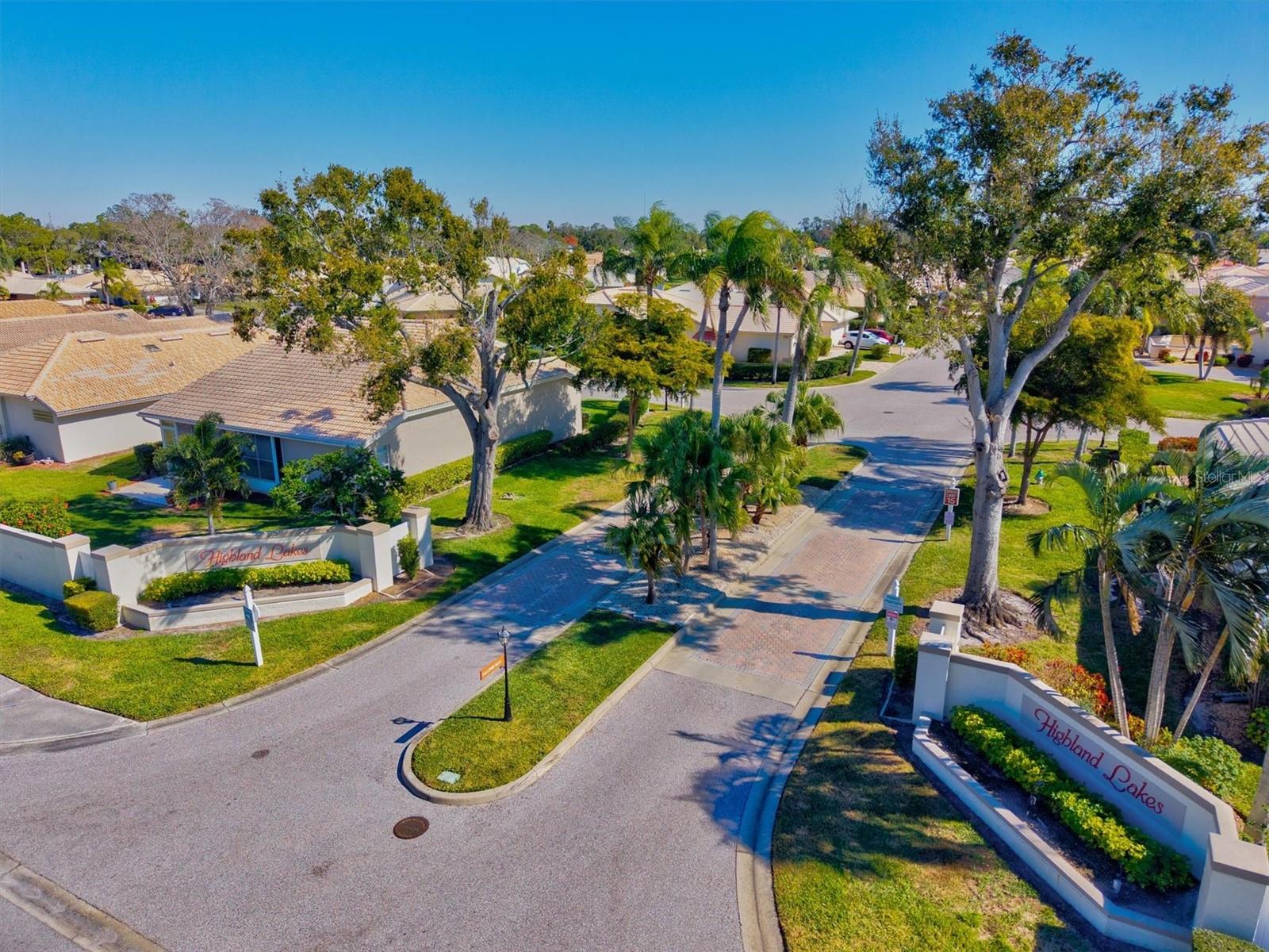 Image 58 of 92 For 4706 Dundee Drive