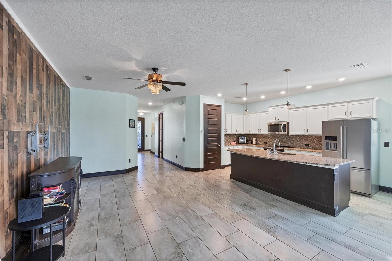 Image 11 of 43 For 3914 Sunshine Pine Avenue