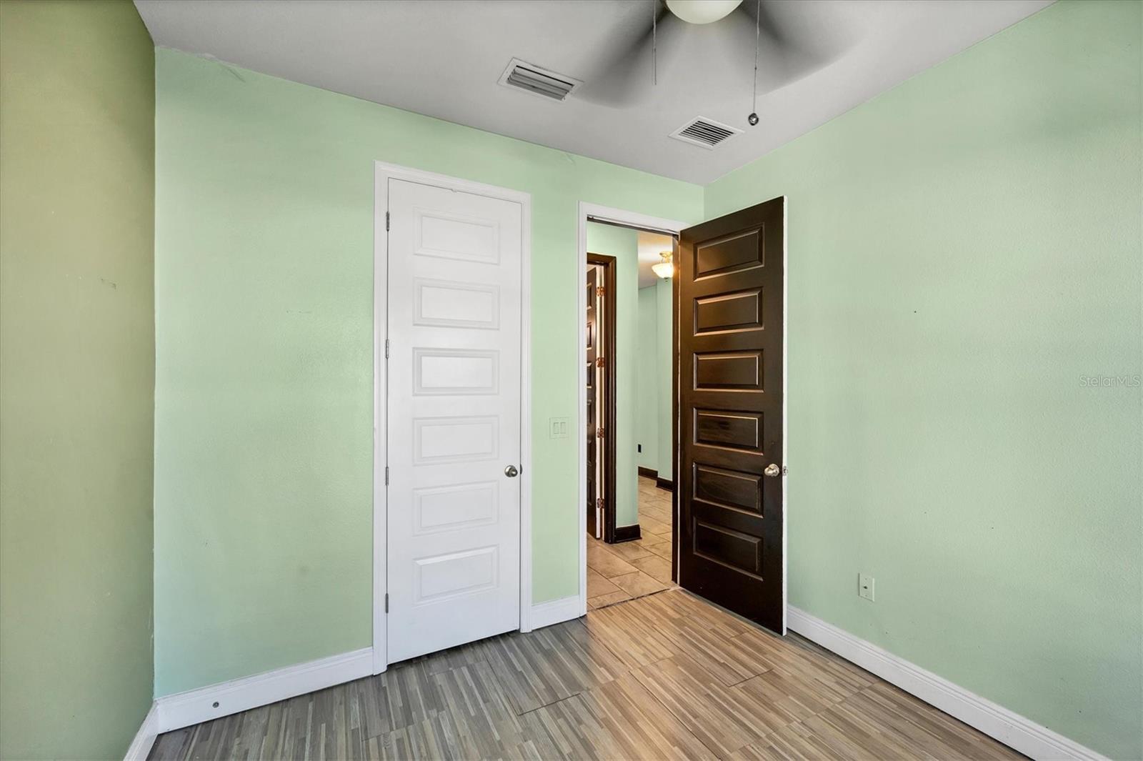 Image 24 of 43 For 3914 Sunshine Pine Avenue