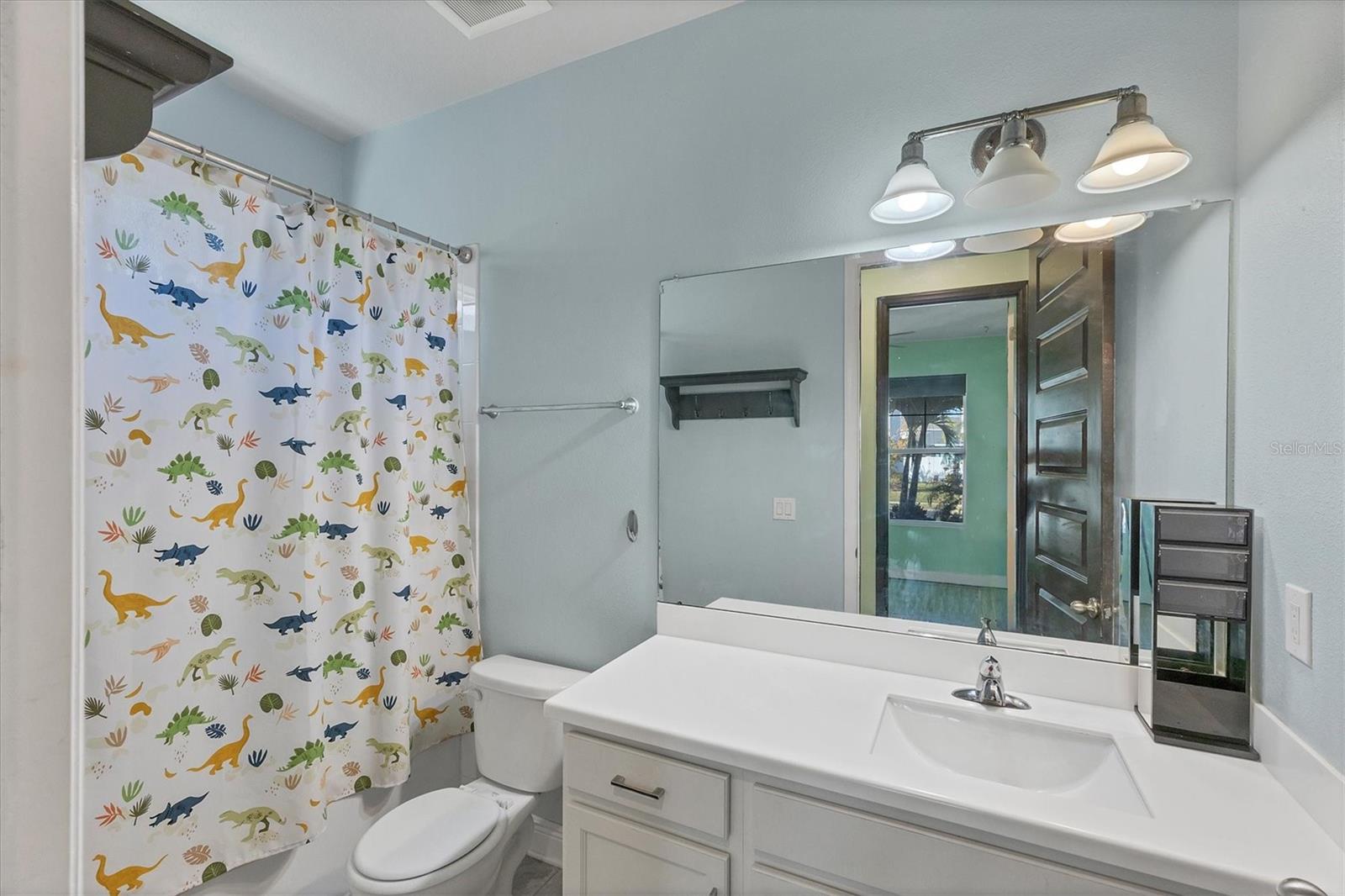 Image 25 of 43 For 3914 Sunshine Pine Avenue