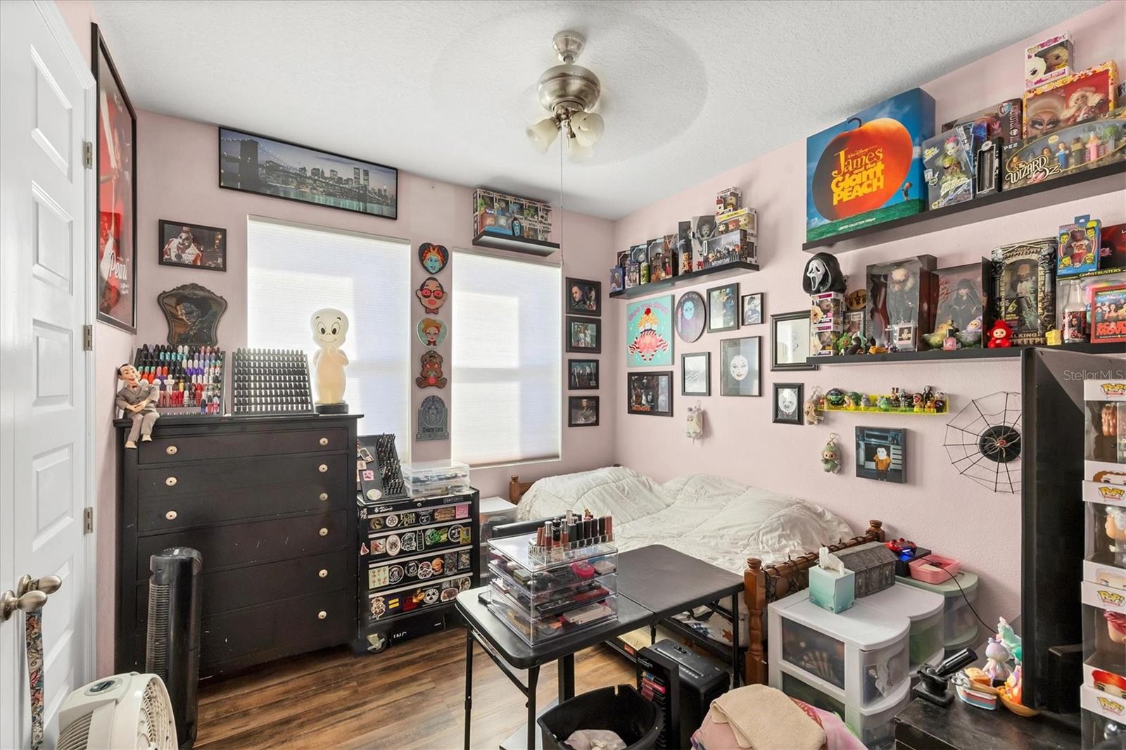 Image 27 of 43 For 3914 Sunshine Pine Avenue