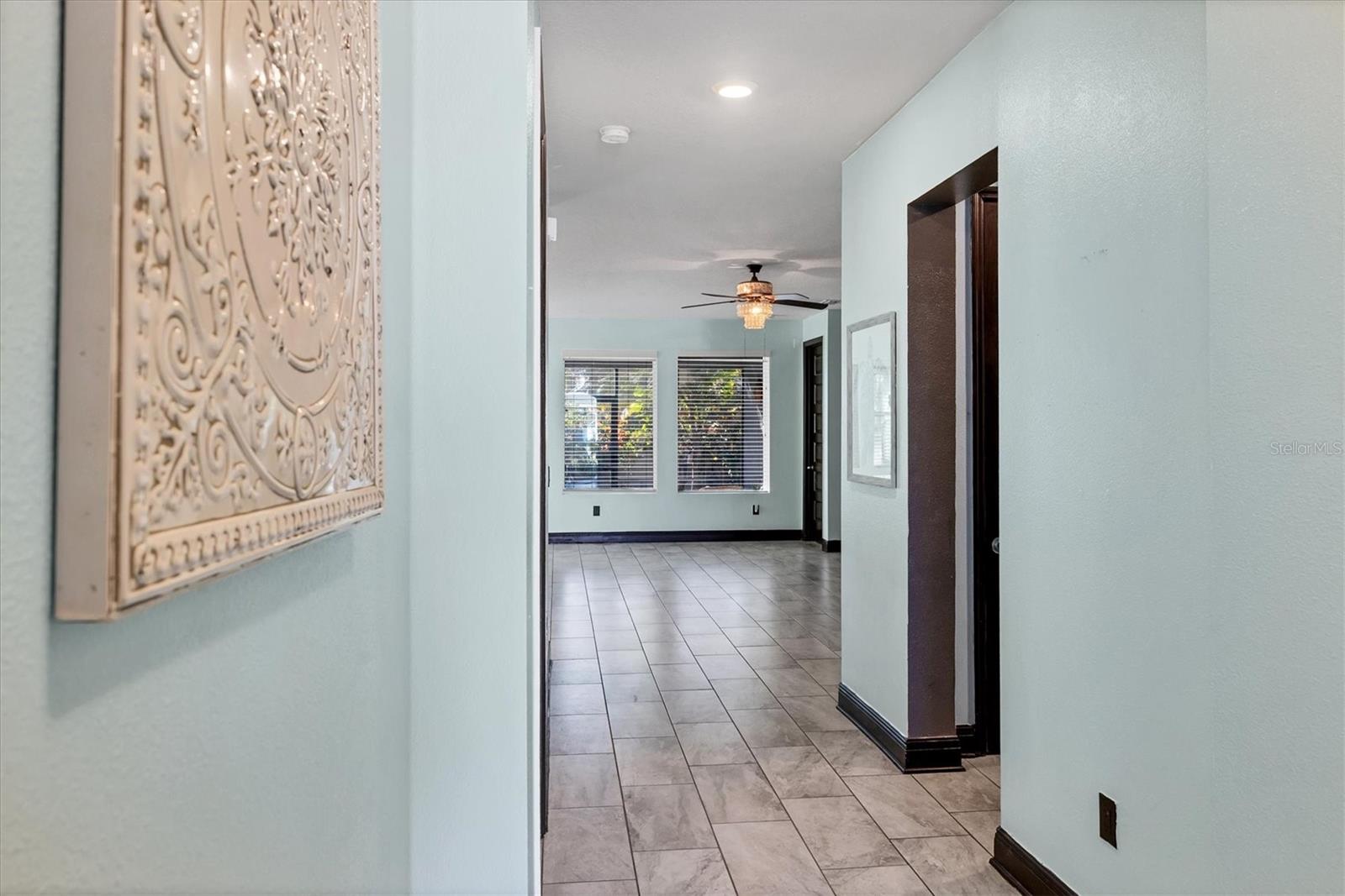 Image 6 of 43 For 3914 Sunshine Pine Avenue