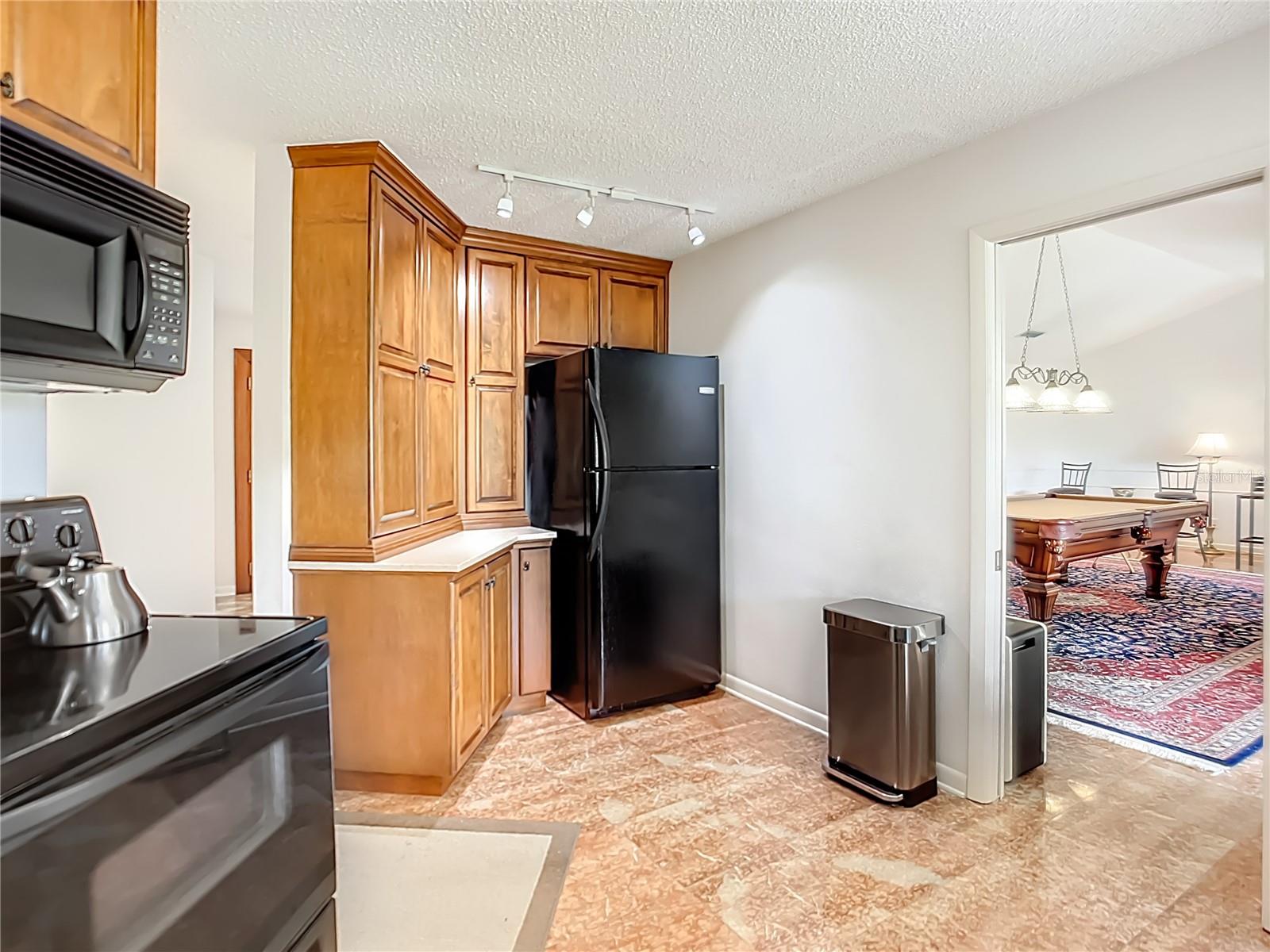 Image 11 of 60 For 3870 Torrey Pines Boulevard