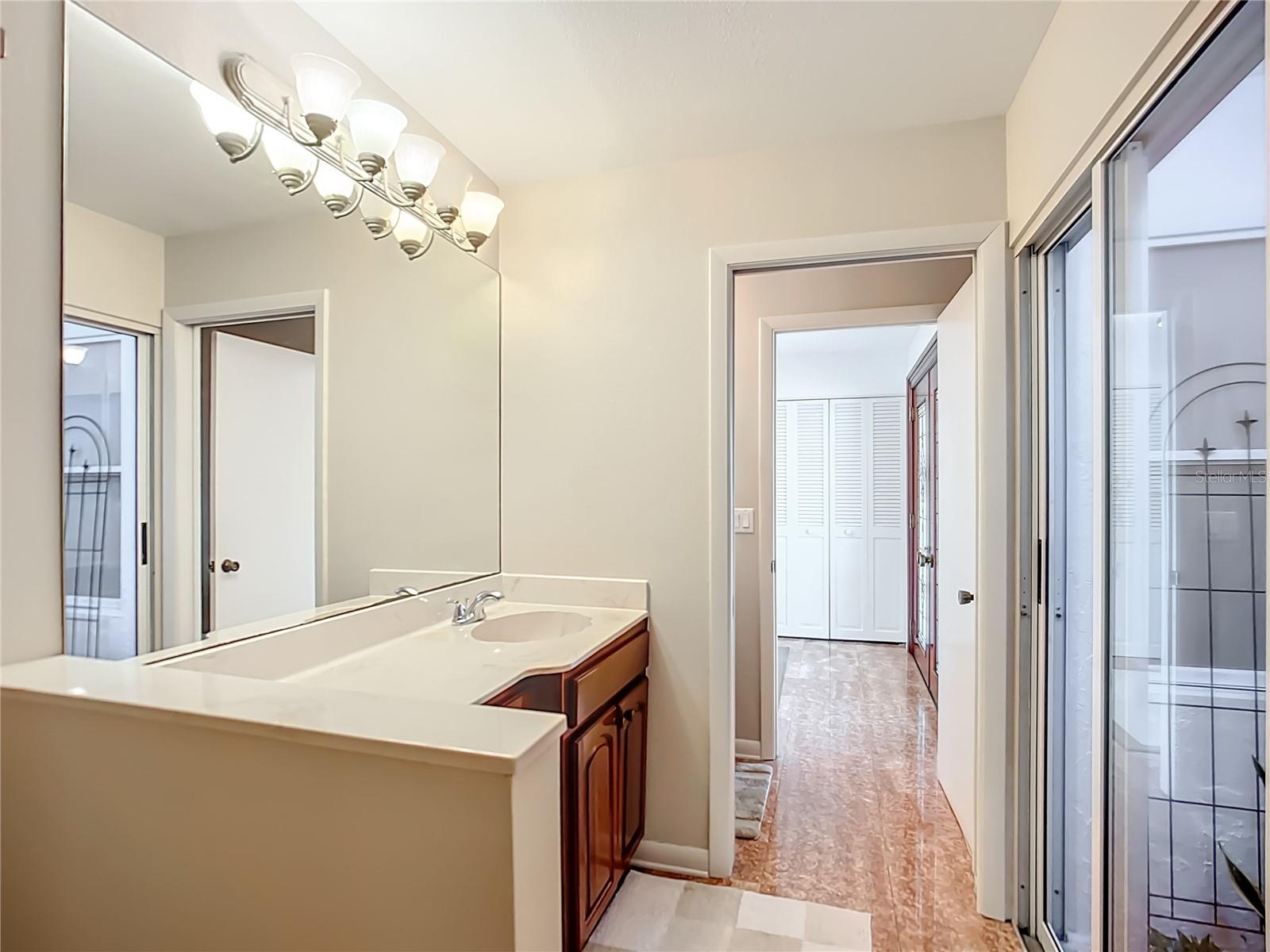 Image 35 of 60 For 3870 Torrey Pines Boulevard