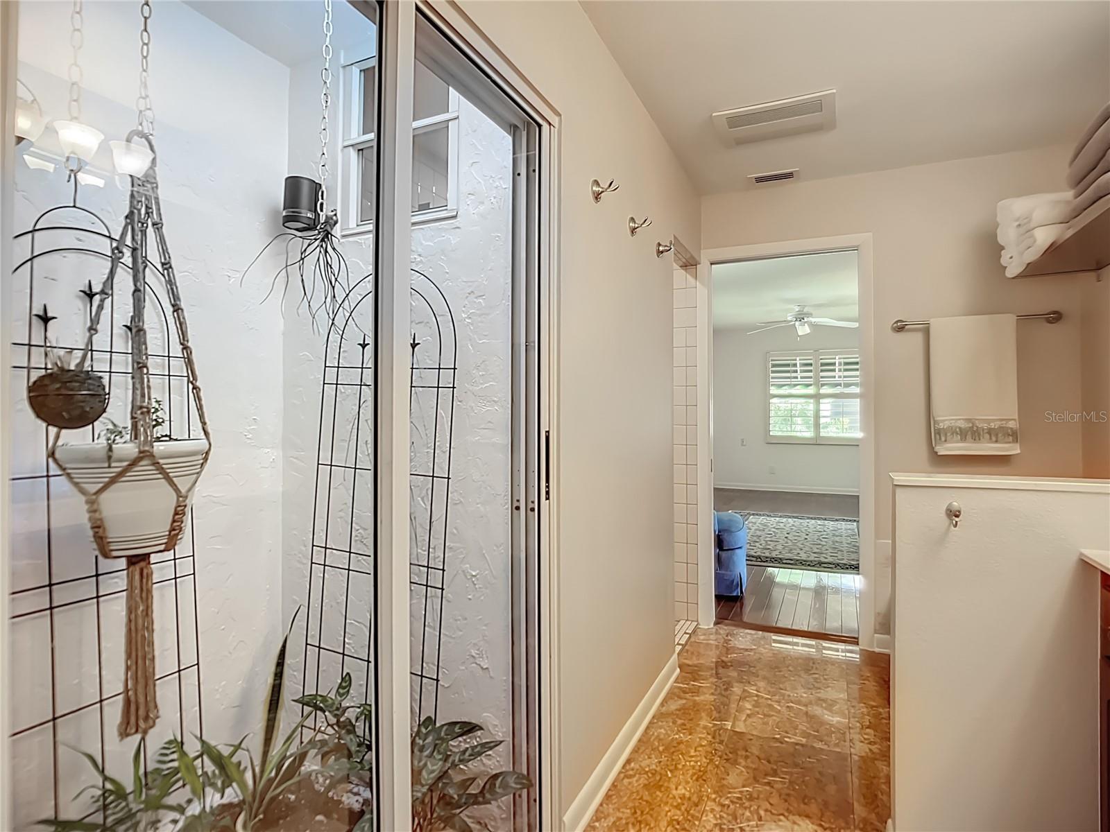 Image 36 of 60 For 3870 Torrey Pines Boulevard