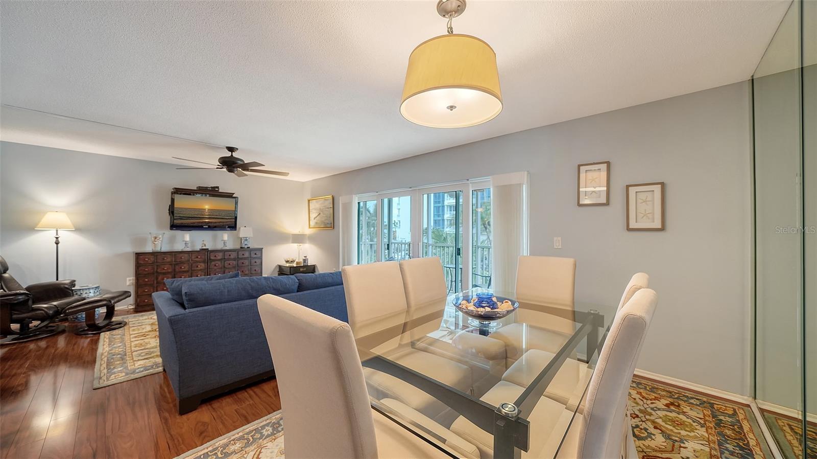 Image 15 of 50 For 800 Benjamin Franklin Drive 202