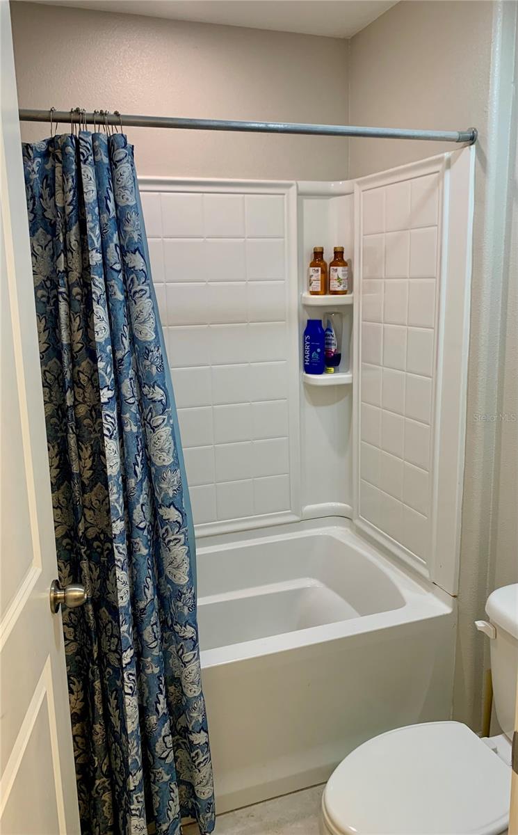 Image 18 of 20 For 4935 Reflecting Pond Circle