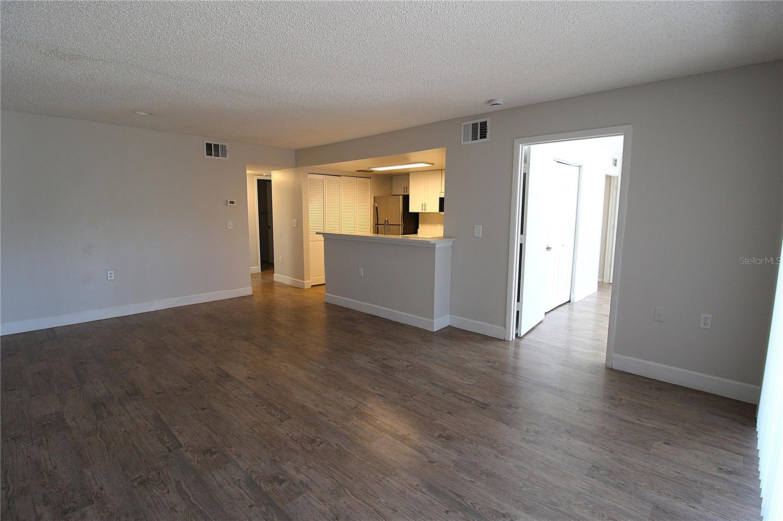 Image 4 of 19 For 8115 45th Court E 2