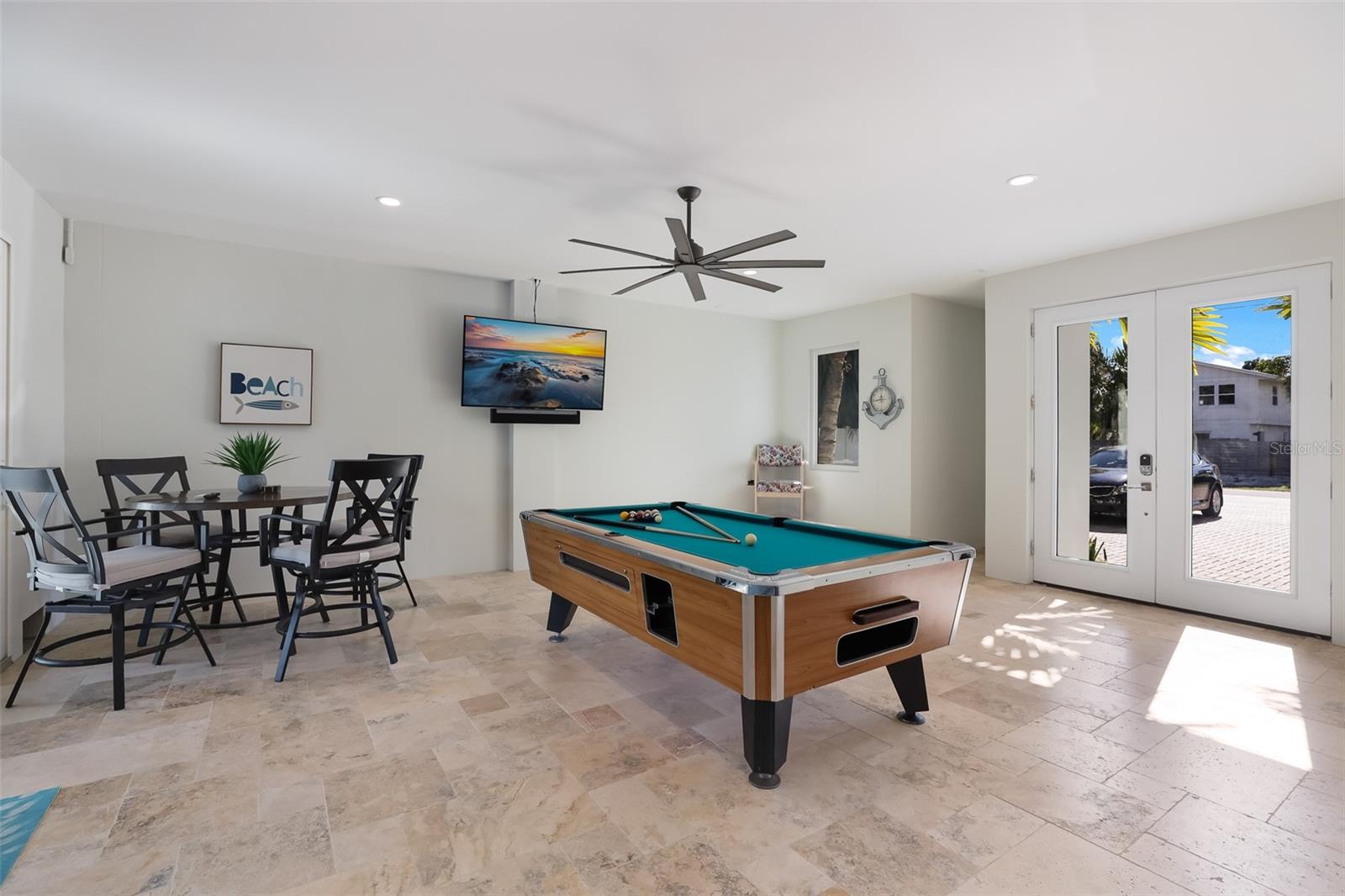 Image 47 of 93 For 50 Shore Drive