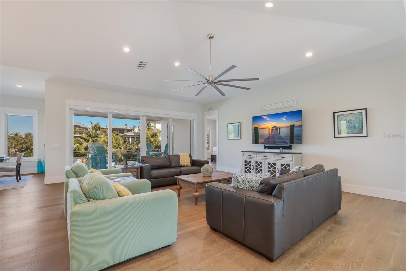 Image 8 of 93 For 50 Shore Drive