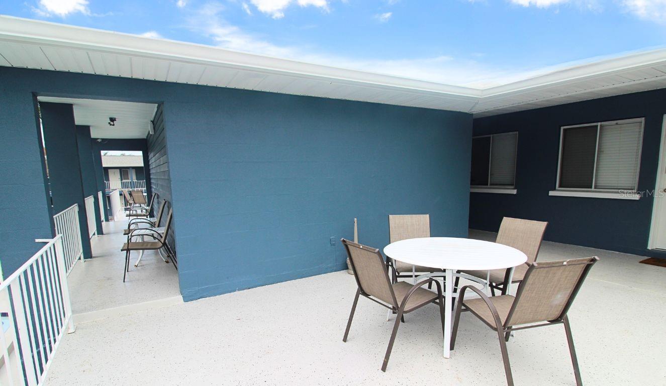 Image 13 of 19 For 3001 Bee Ridge Road 219