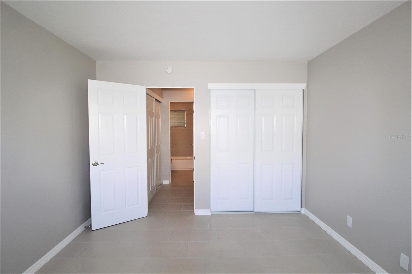 Image 6 of 19 For 3001 Bee Ridge Road 219