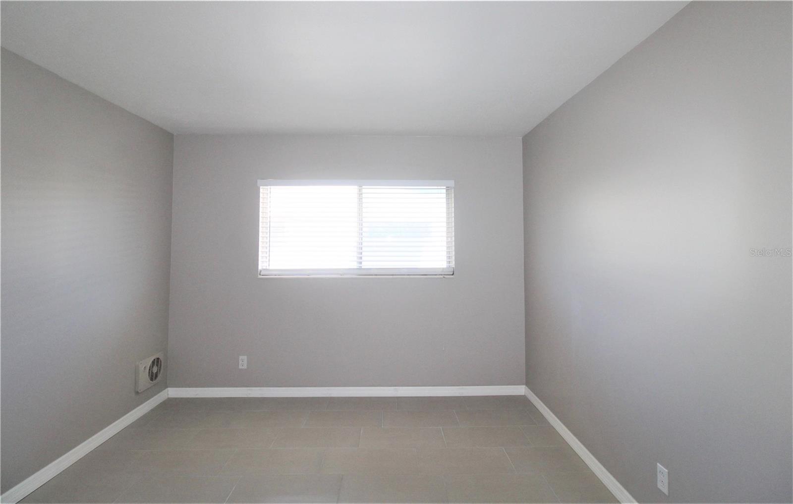 Image 7 of 19 For 3001 Bee Ridge Road 219