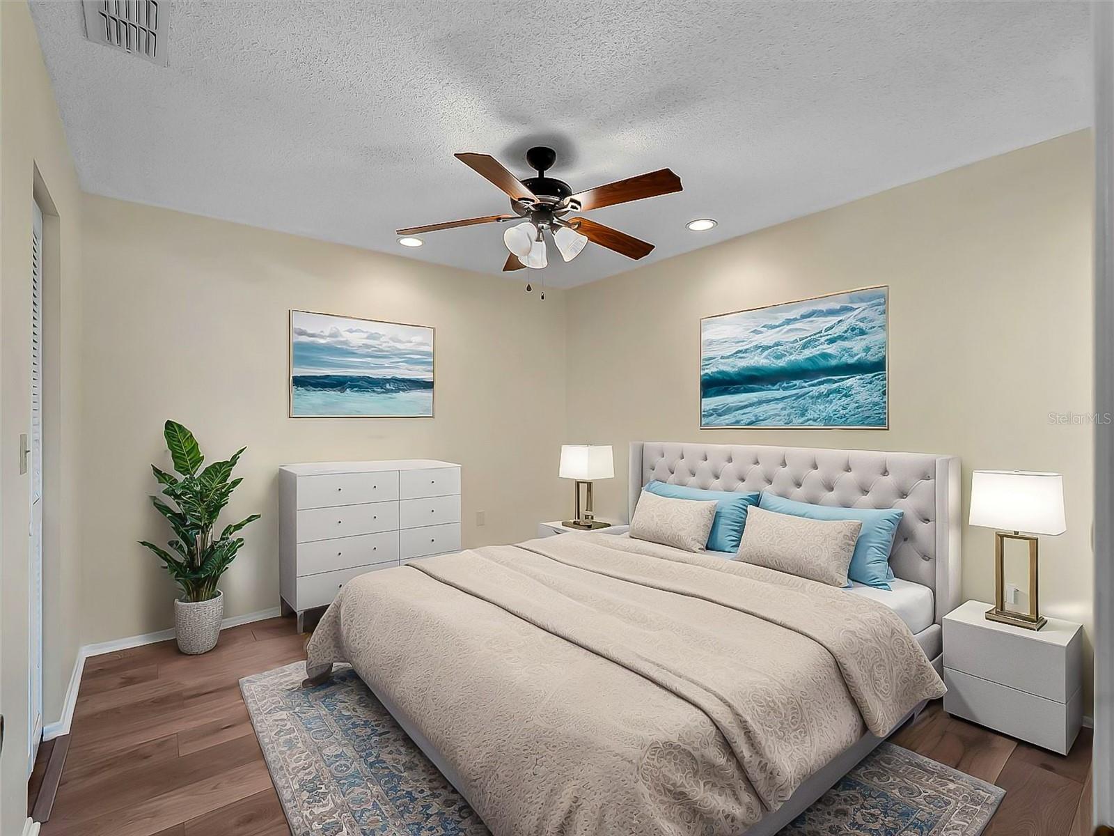 Image 31 of 46 For 365 Oak Hill Way 32