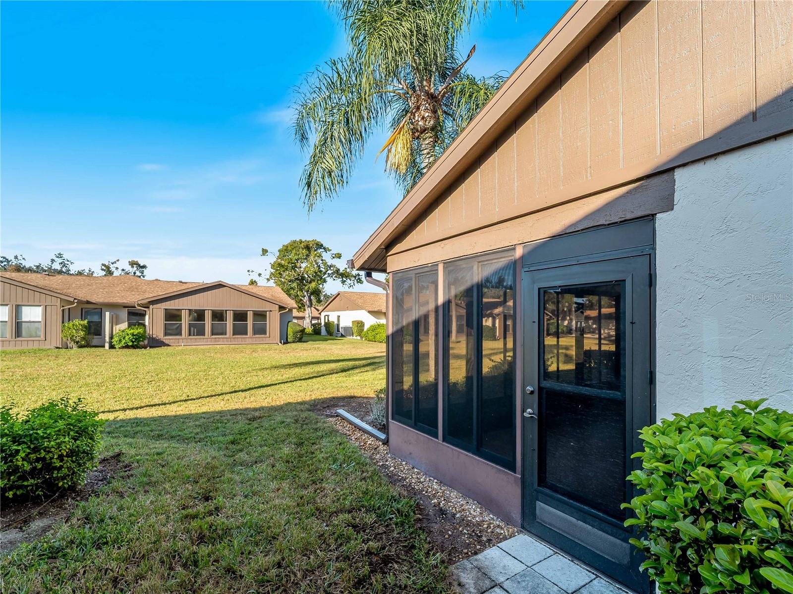 Image 37 of 46 For 365 Oak Hill Way 32