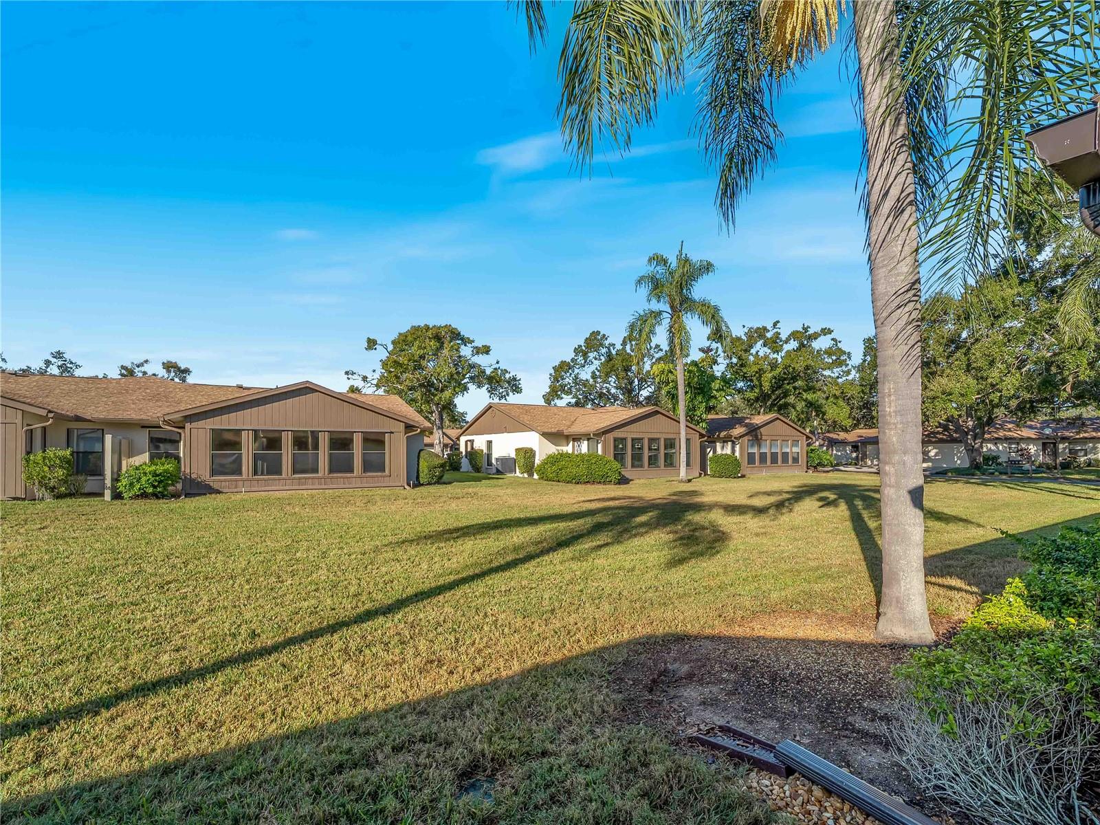 Image 39 of 46 For 365 Oak Hill Way 32