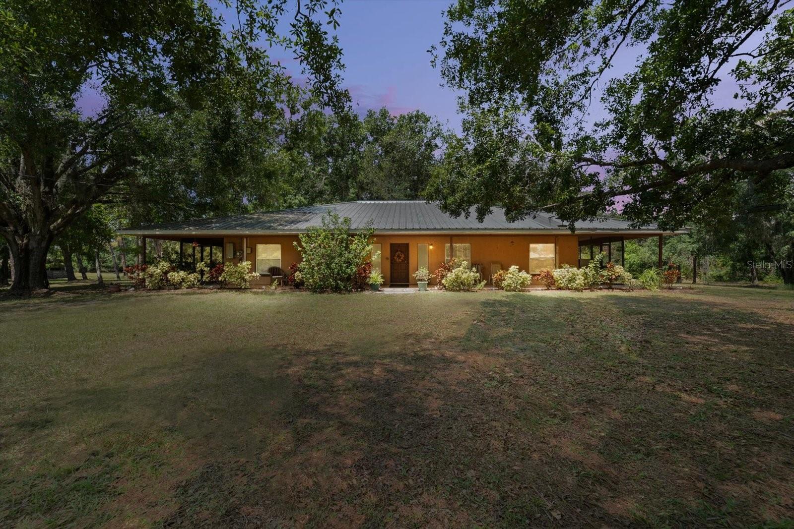 Details for 13719 Seminole Trail, WIMAUMA, FL 33598