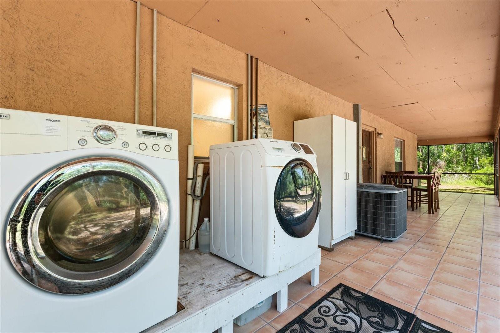 Image 32 of 68 For 13719 Seminole Trail