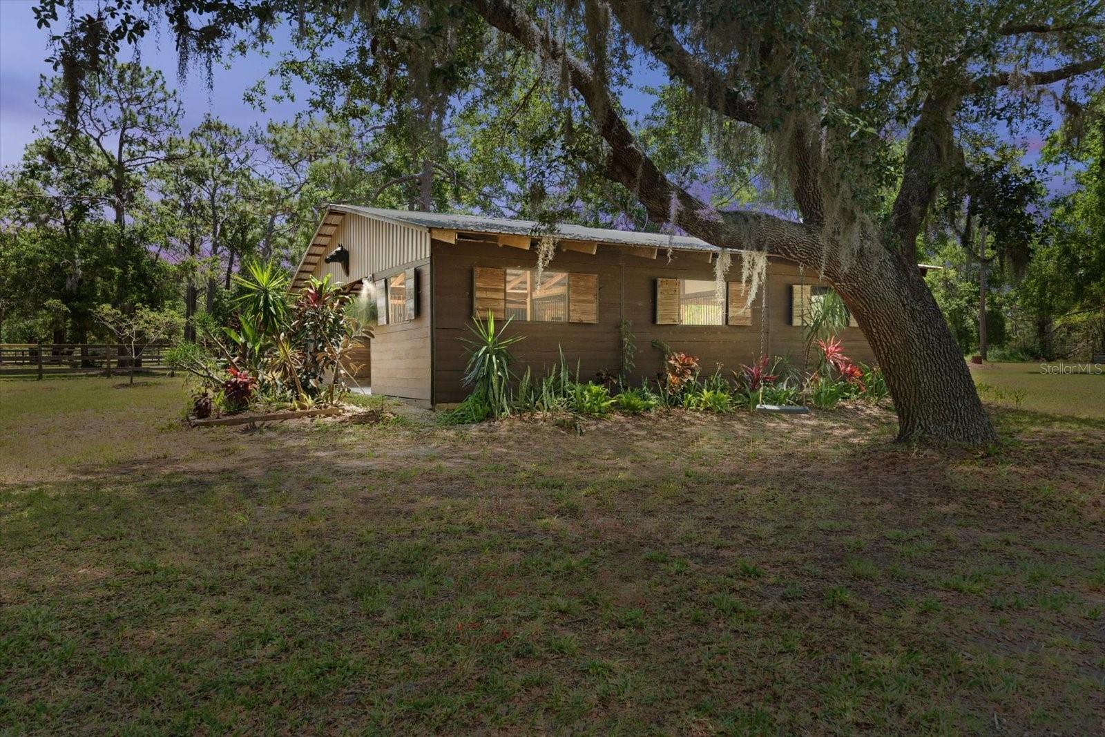 Image 44 of 68 For 13719 Seminole Trail