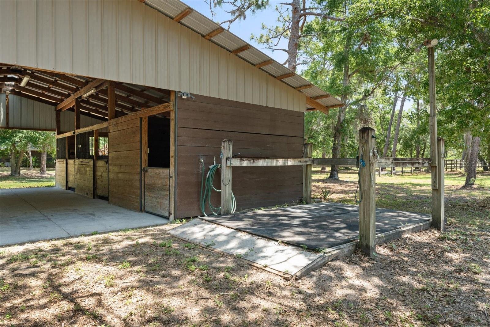 Image 49 of 68 For 13719 Seminole Trail