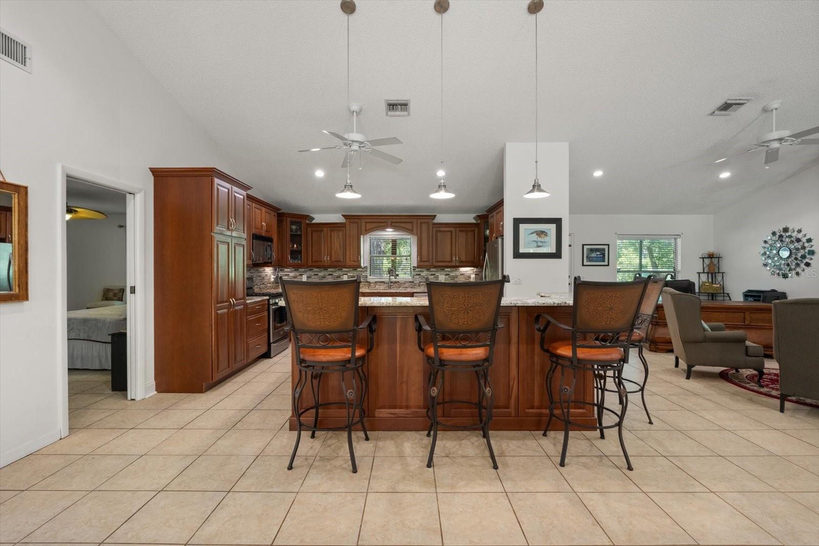 Image 9 of 68 For 13719 Seminole Trail