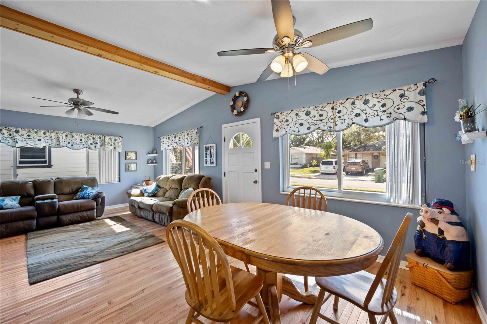 Image 11 of 40 For 1915 3rd Avenue E