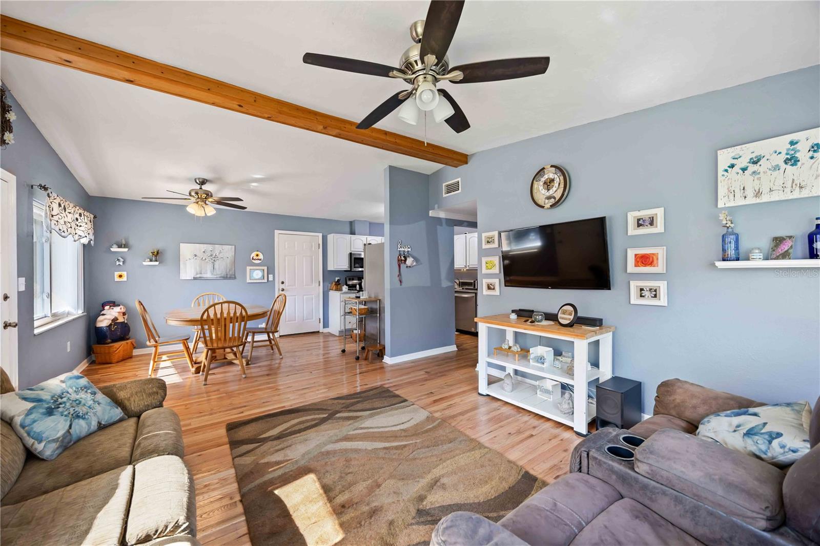 Image 15 of 40 For 1915 3rd Avenue E