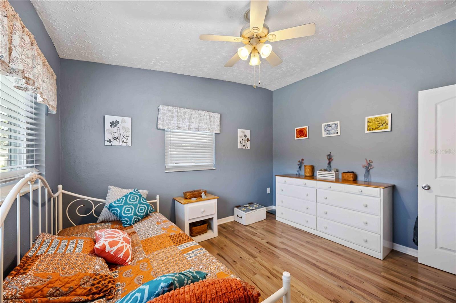 Image 18 of 40 For 1915 3rd Avenue E