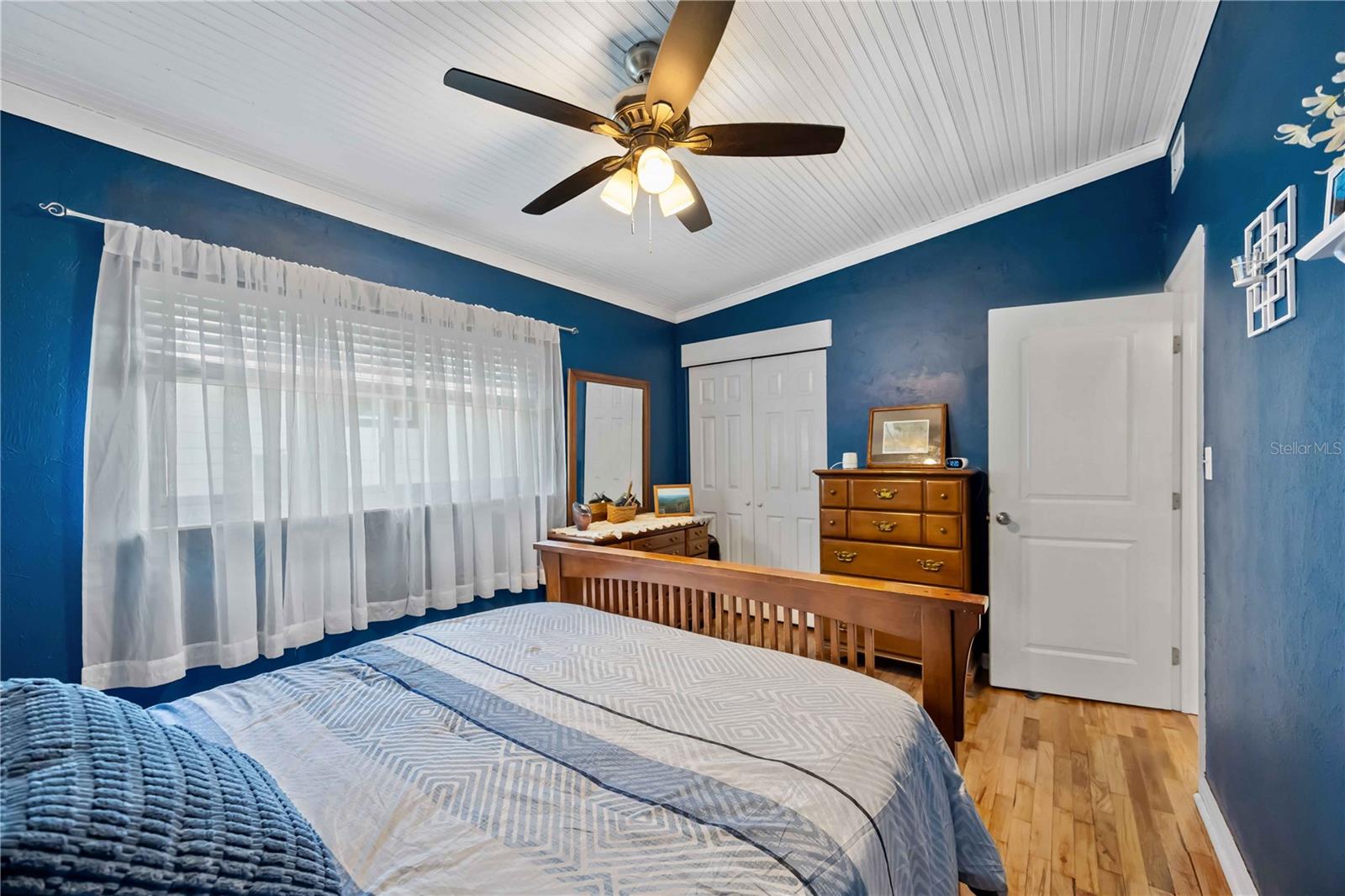 Image 22 of 40 For 1915 3rd Avenue E