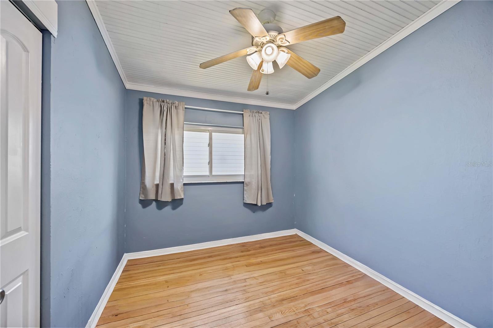 Image 25 of 40 For 1915 3rd Avenue E