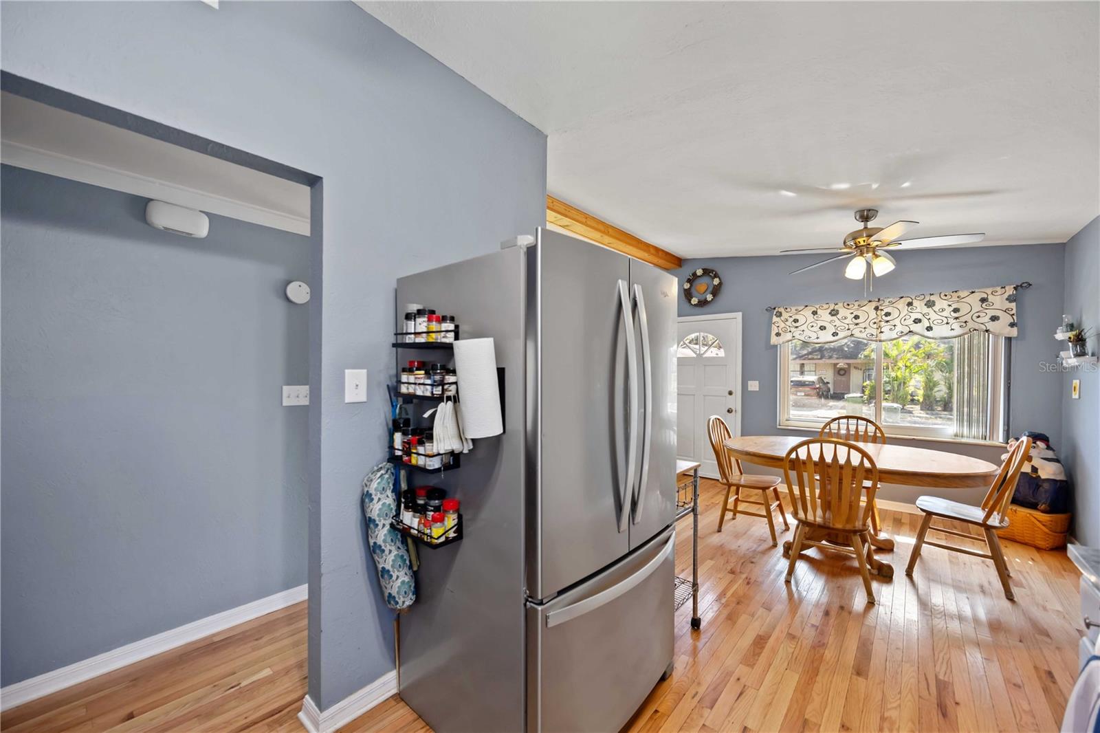 Image 7 of 40 For 1915 3rd Avenue E