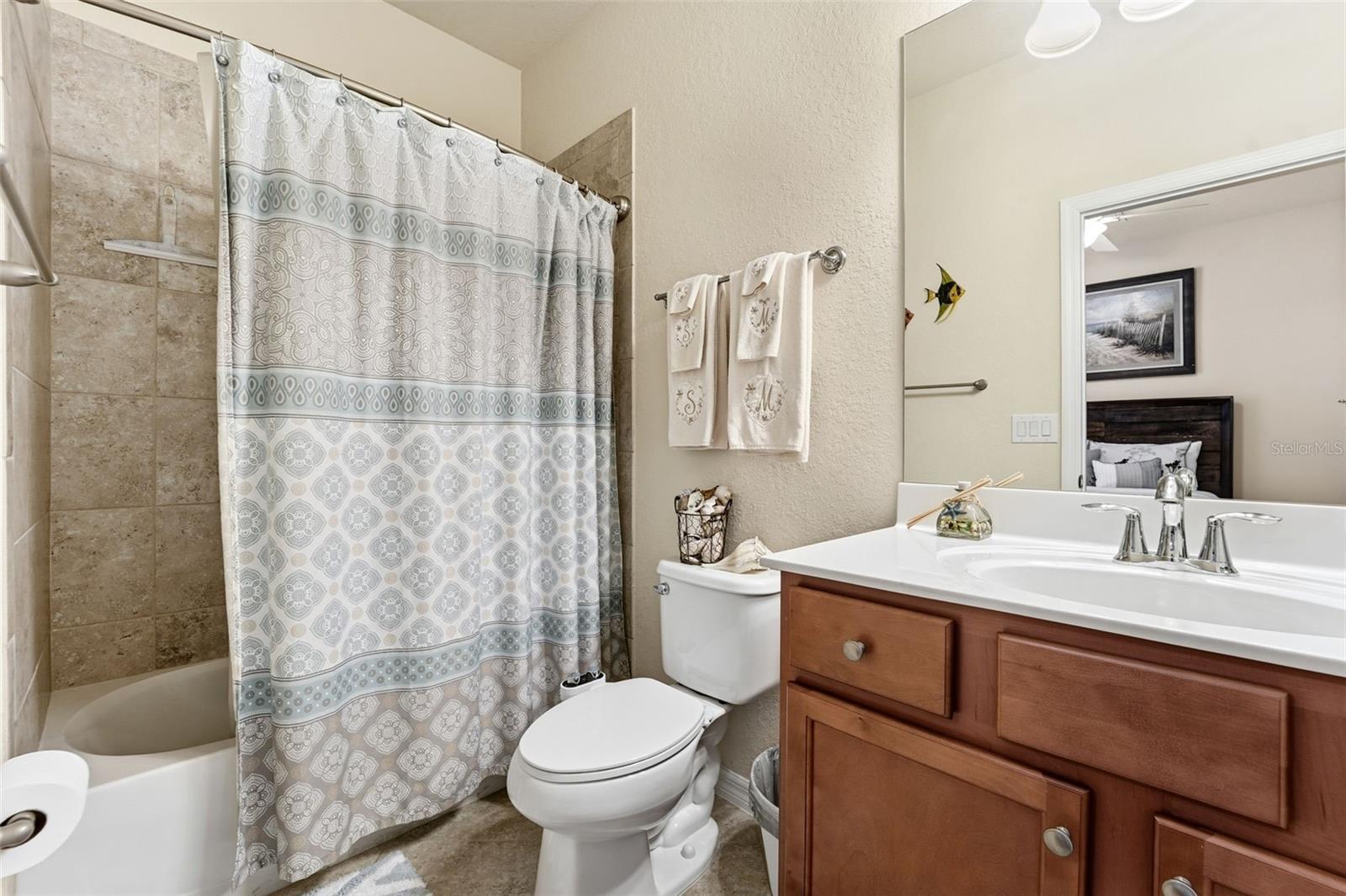 Image 25 of 39 For 7156 Marsh View Terrace