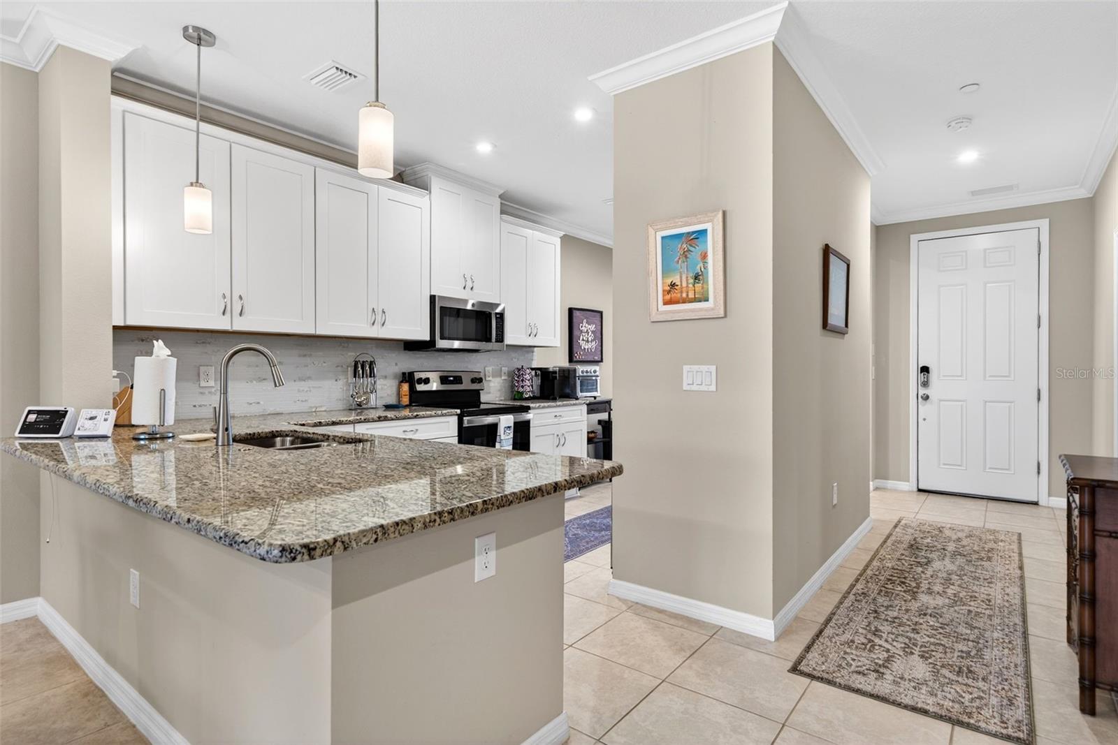 Image 17 of 81 For 13822 Messina Loop 103