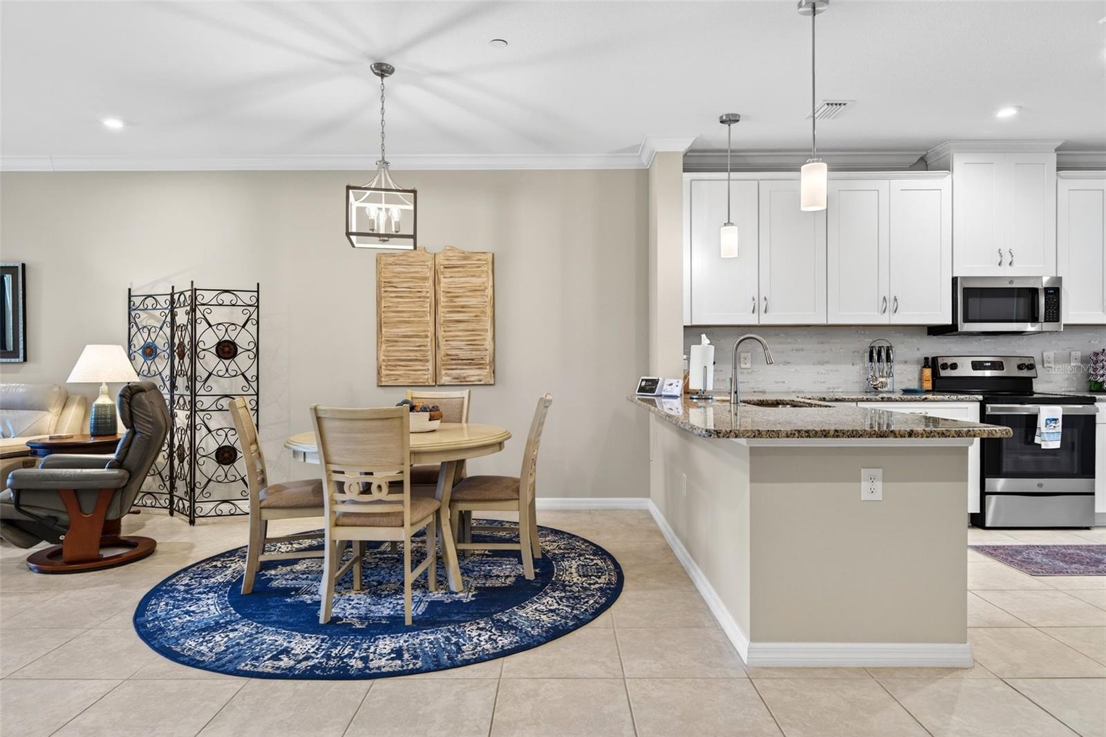 Image 18 of 81 For 13822 Messina Loop 103