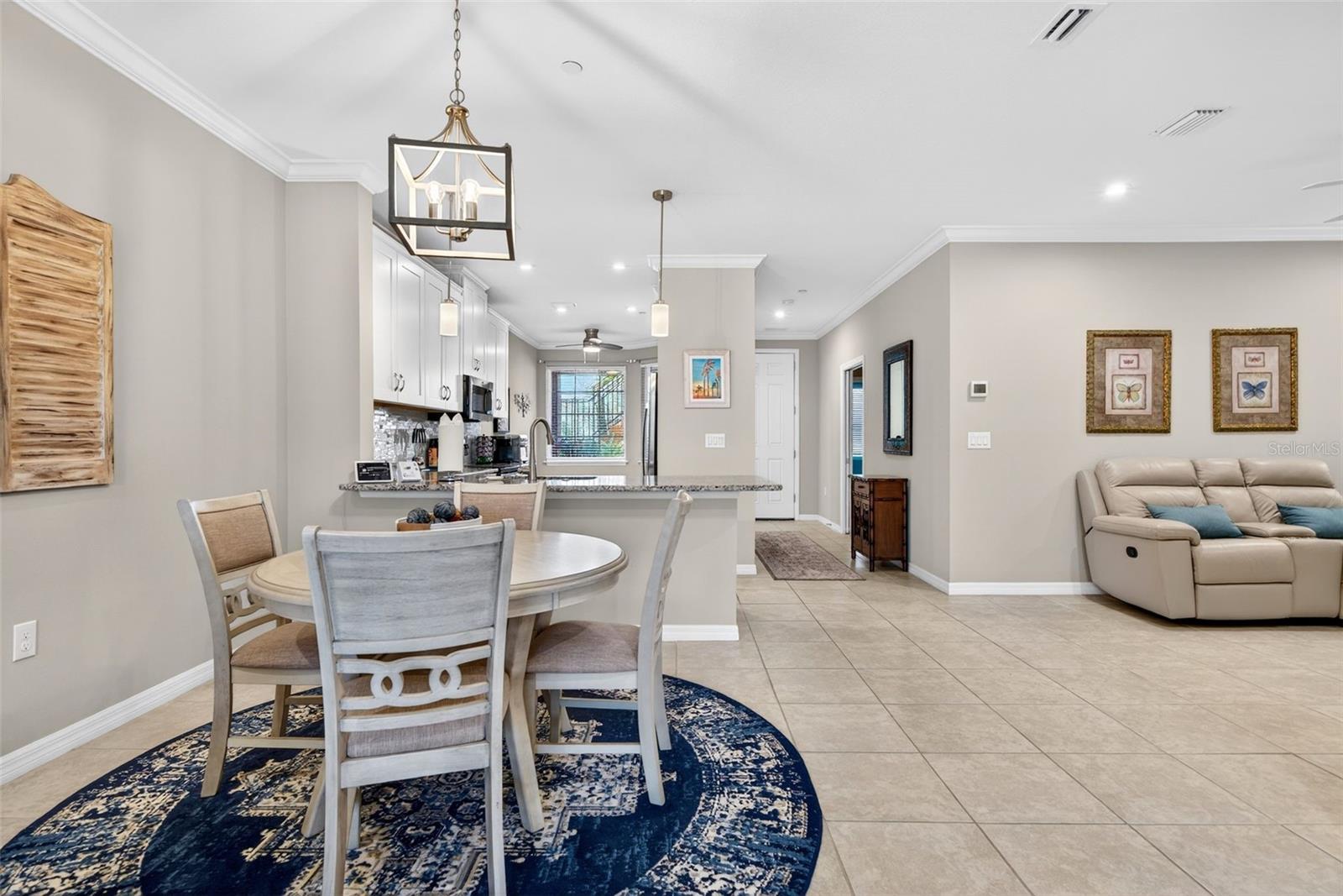 Image 20 of 81 For 13822 Messina Loop 103