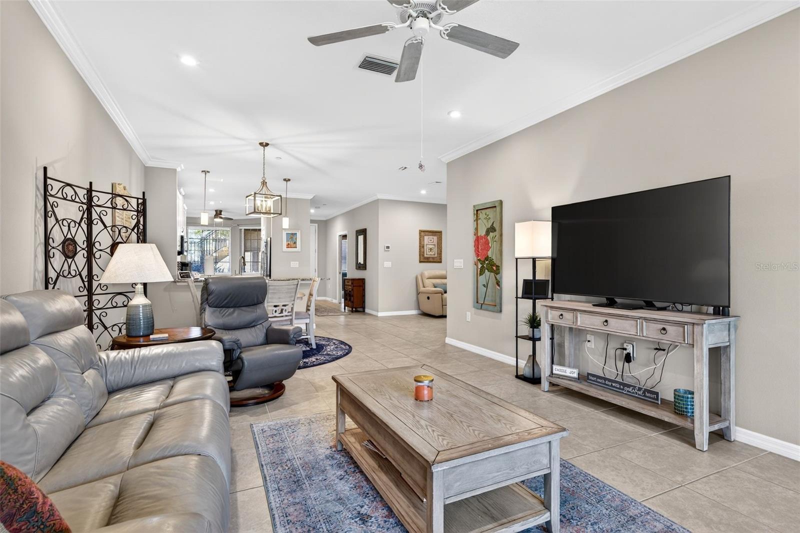 Image 23 of 81 For 13822 Messina Loop 103