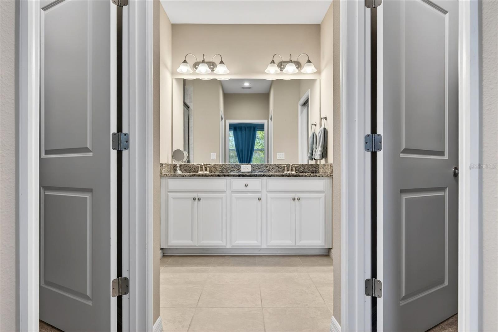 Image 28 of 81 For 13822 Messina Loop 103