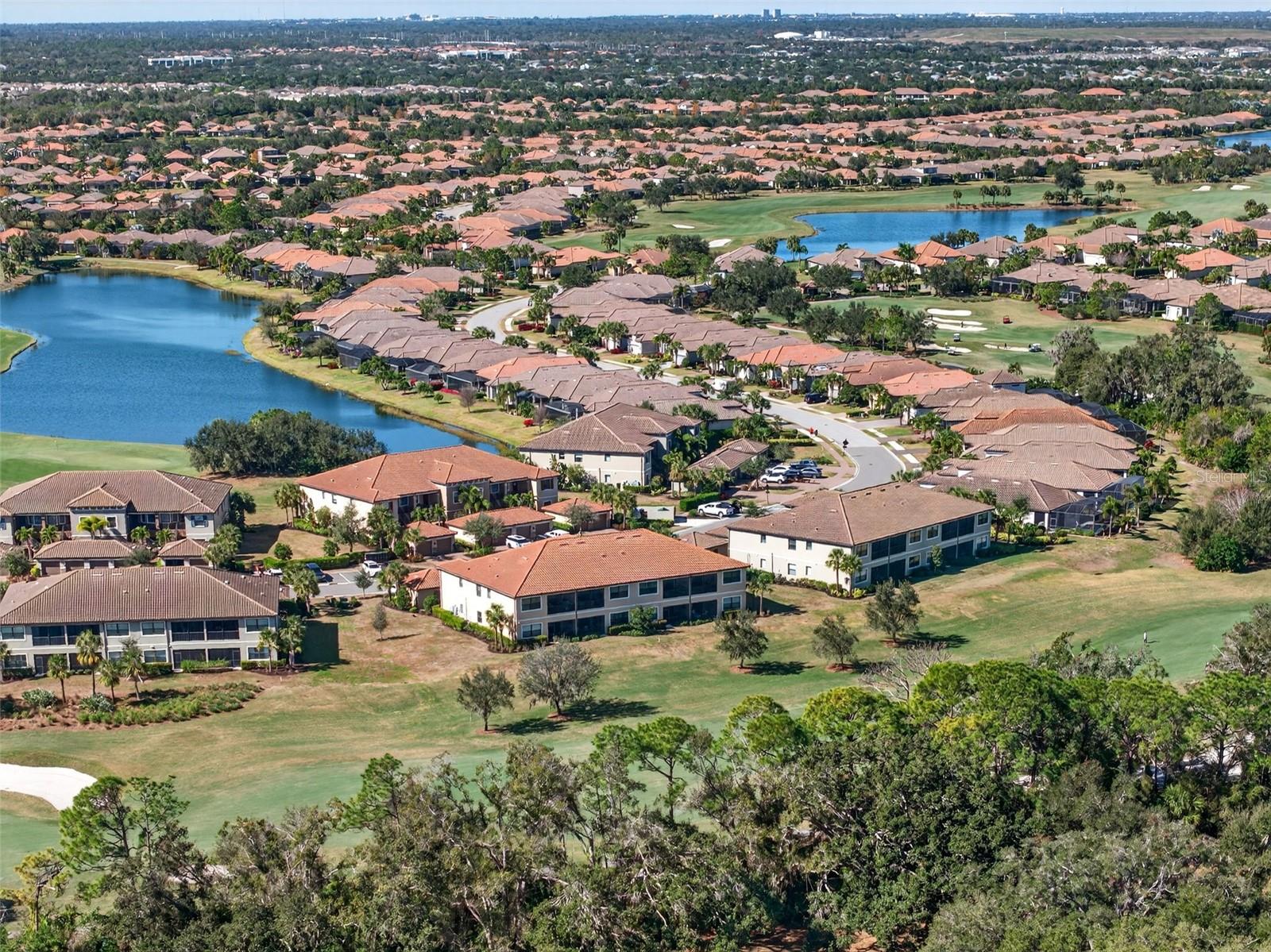 Image 52 of 81 For 13822 Messina Loop 103