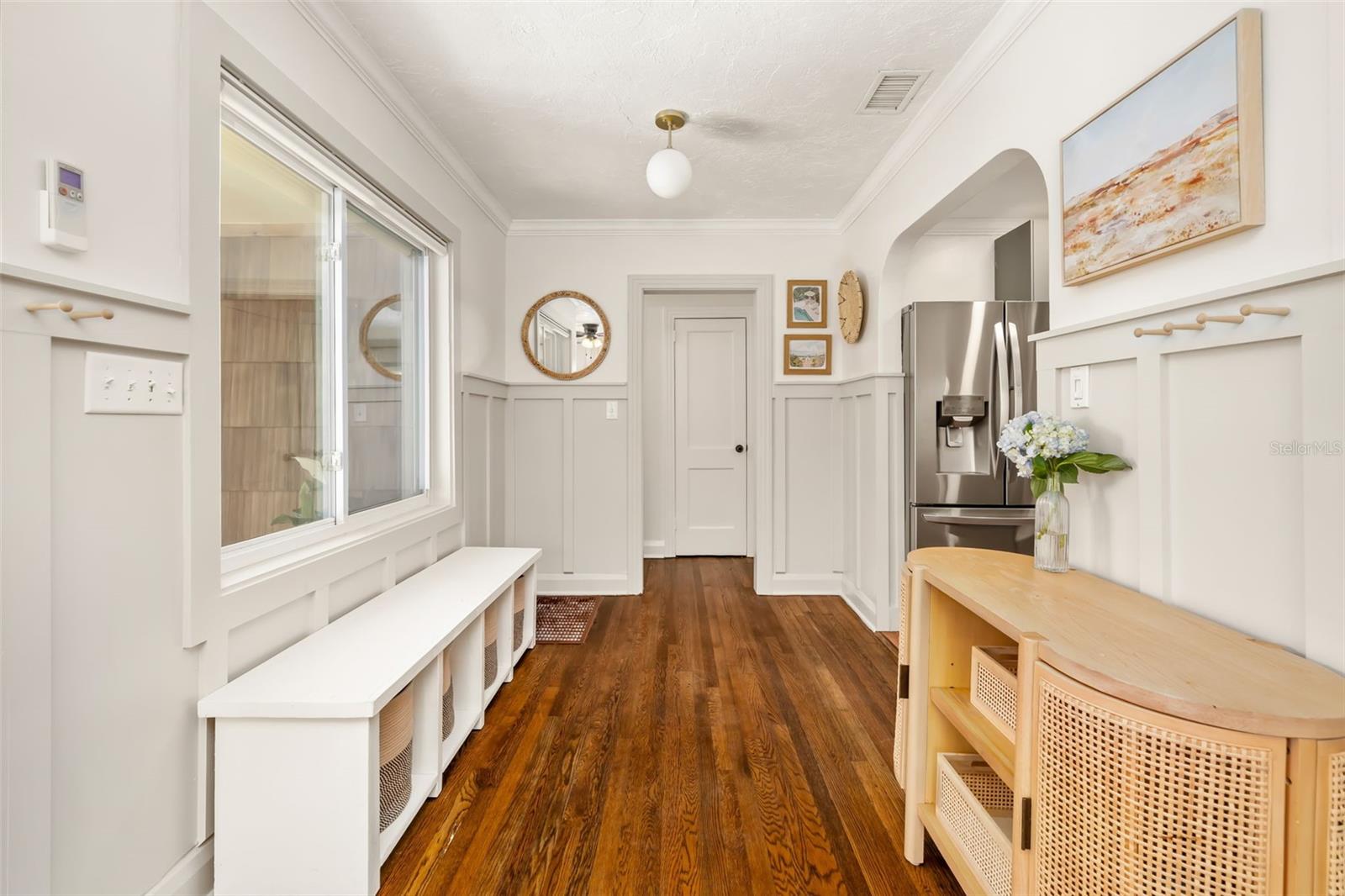 Image 14 of 56 For 2502 15th Avenue W