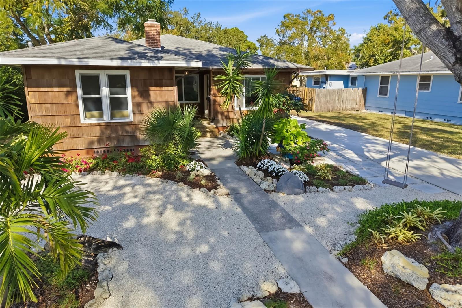 Image 2 of 56 For 2502 15th Avenue W