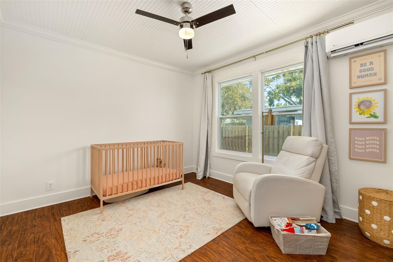 Image 26 of 56 For 2502 15th Avenue W