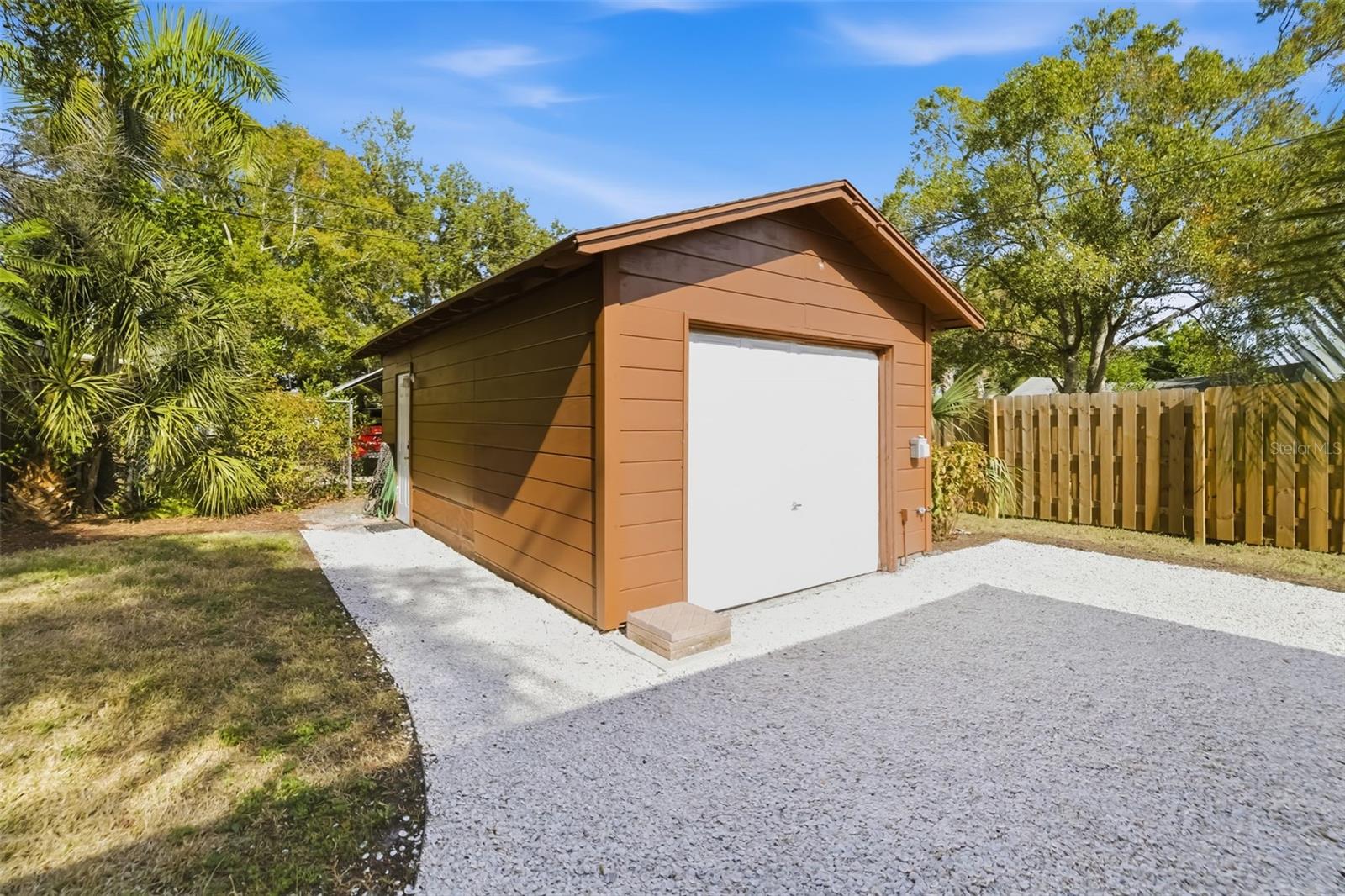 Image 42 of 56 For 2502 15th Avenue W