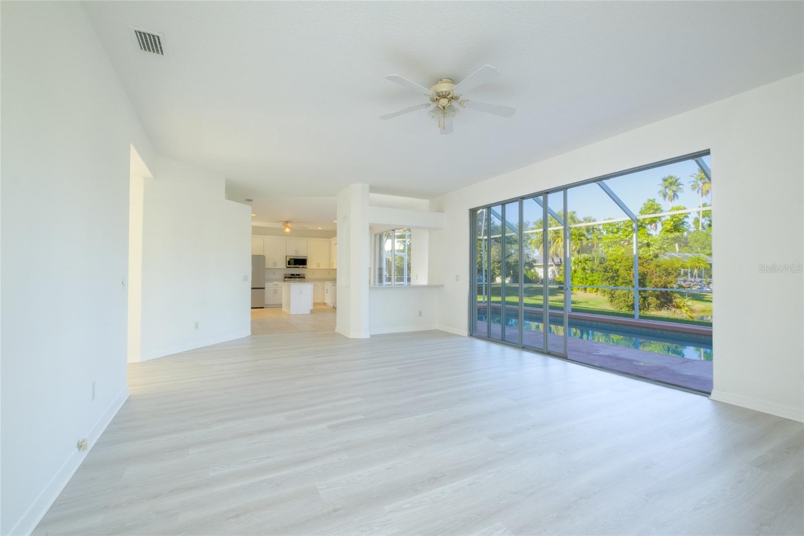 Image 16 of 43 For 5121 Glade Fern Court