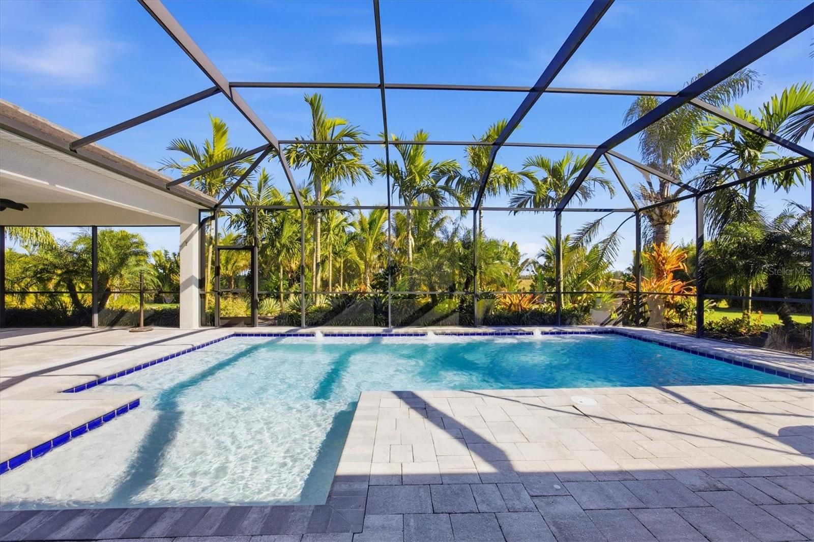 Image 10 of 70 For 3467 Compound Court