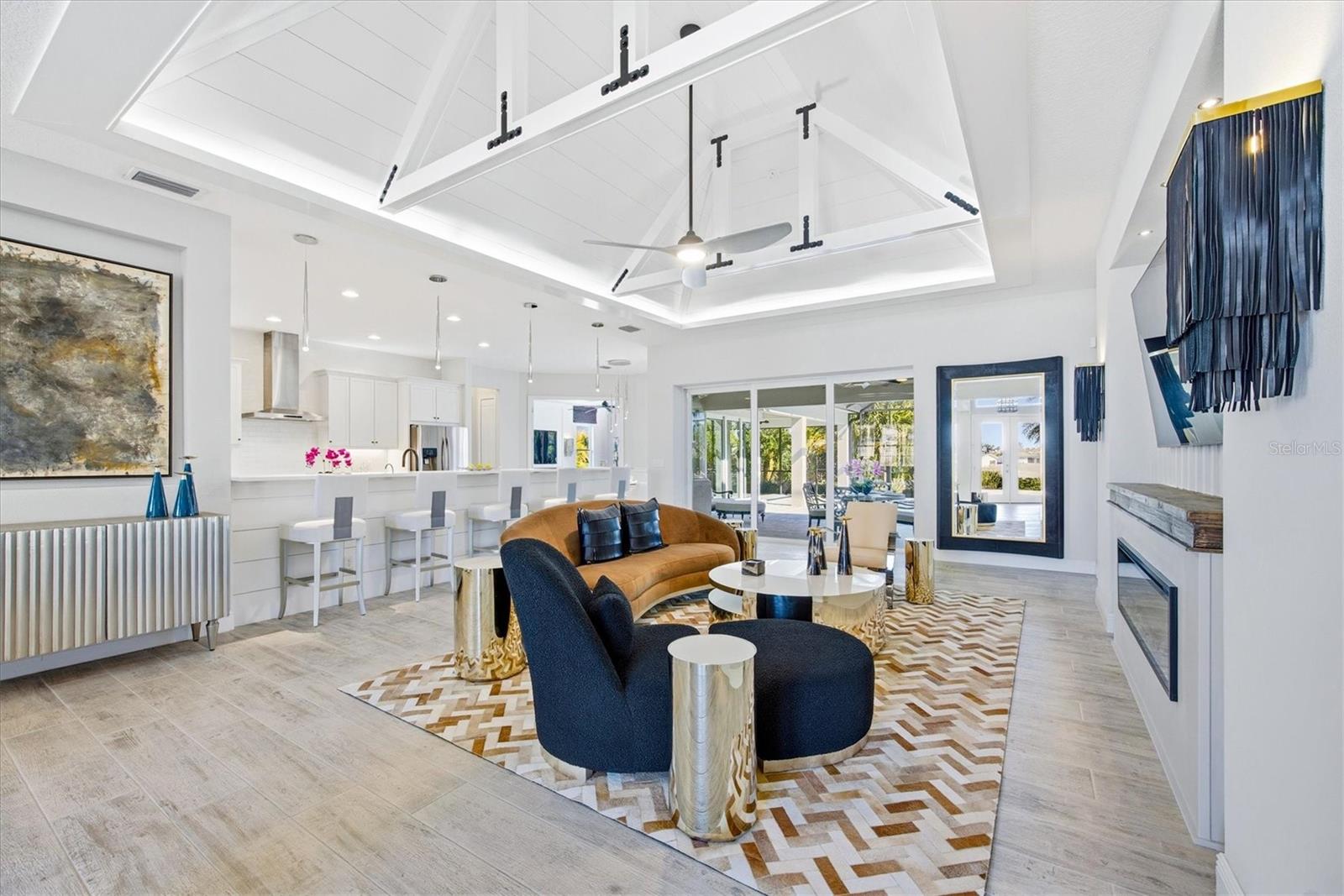 Image 17 of 70 For 3467 Compound Court