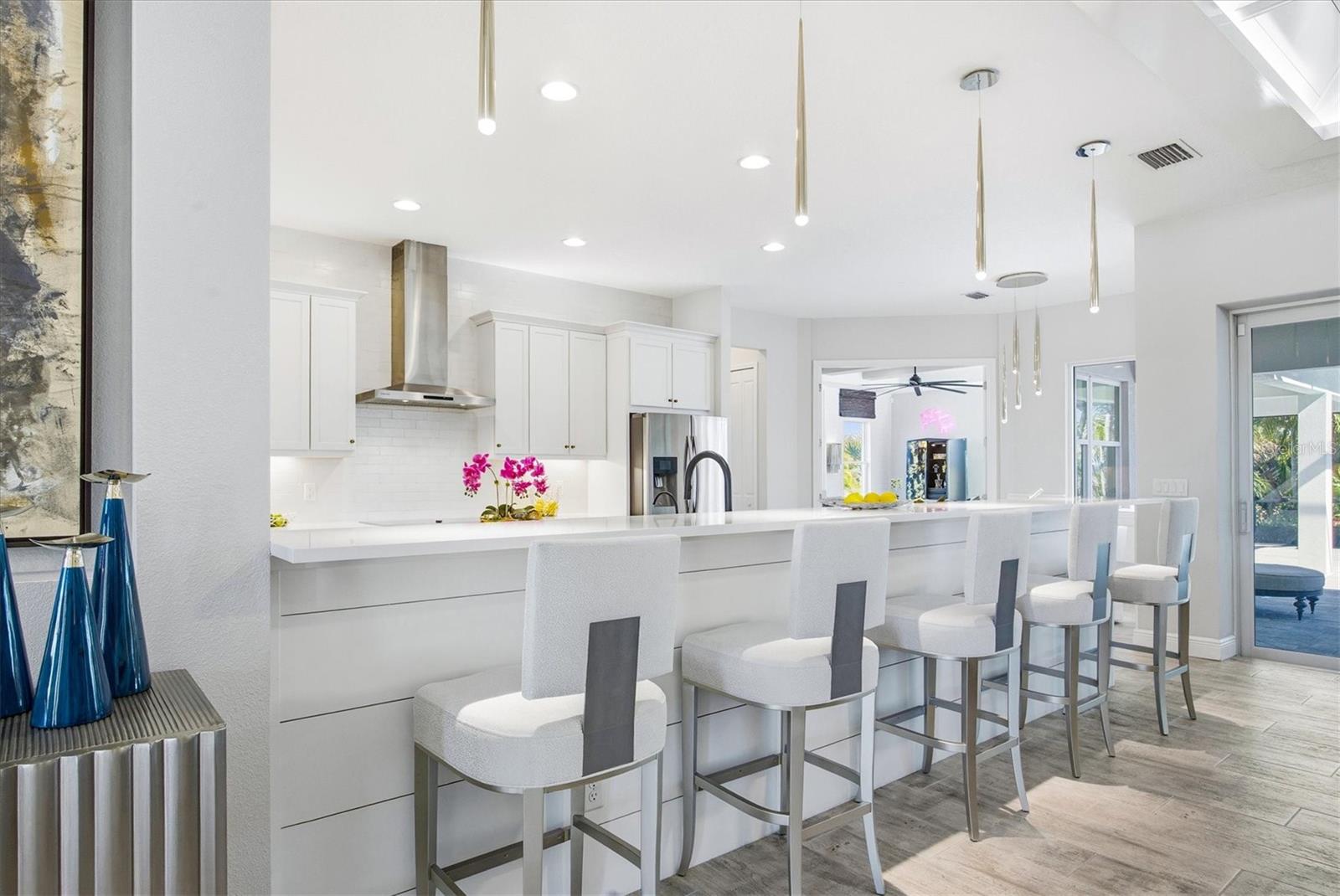 Image 24 of 70 For 3467 Compound Court