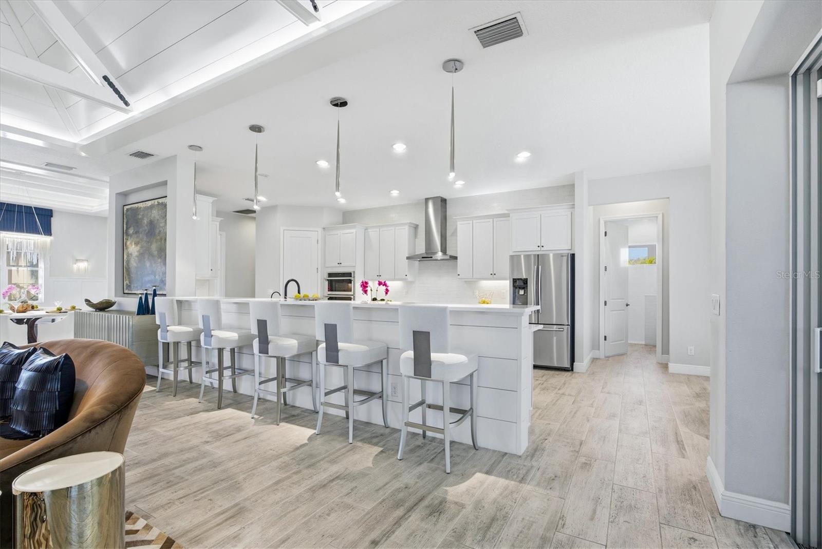 Image 25 of 70 For 3467 Compound Court